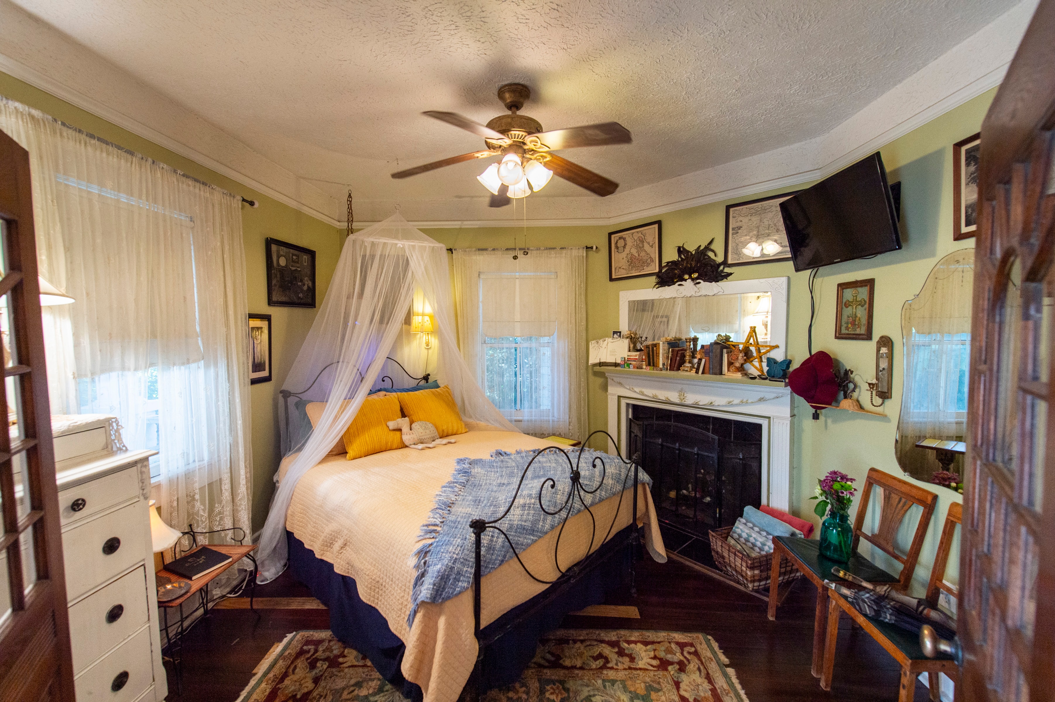 The Parlor Room
